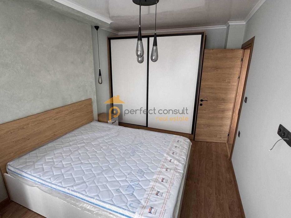 Продава се Тристаен апартамент в Пловдив, Христо Смирненски - 102 кв.м за 1275 €/кв.м - Снимка #6