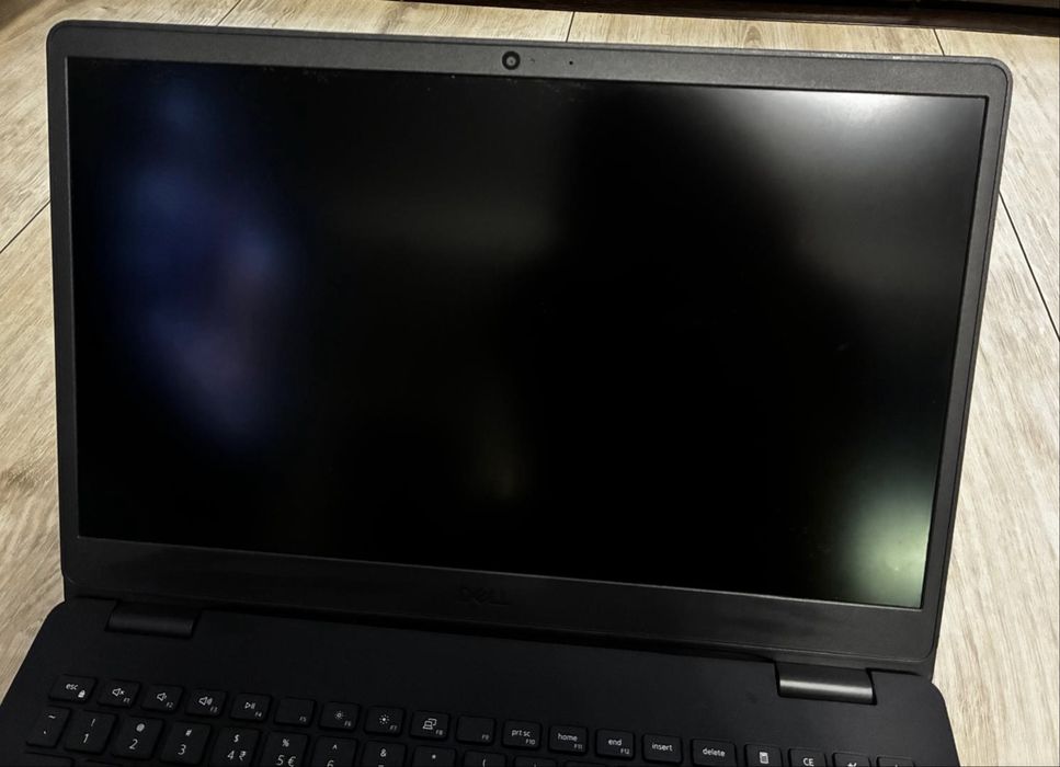 Dell Vostro 3500 i7-1165G7 | 16GB RAM | SSD 512GB | Windows 11 Pro