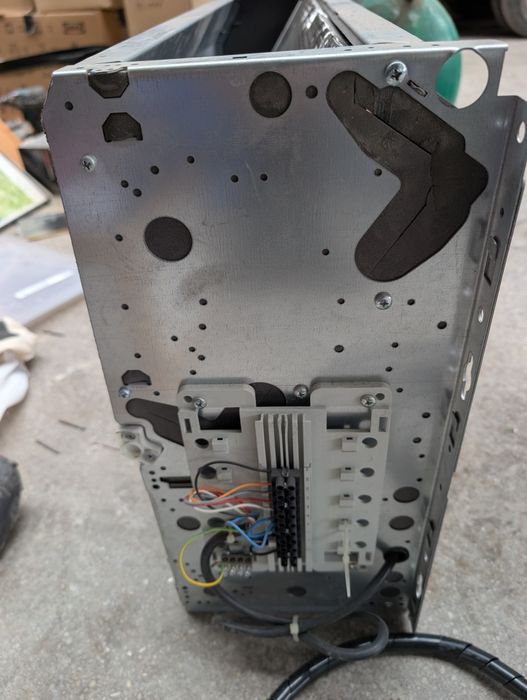 Doua ventiloconvectoare, perfect funcționale