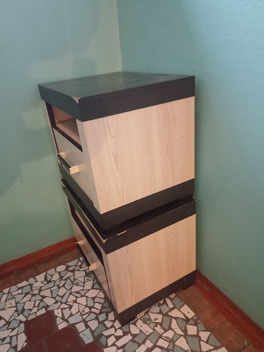 Тумбочки прикроватные