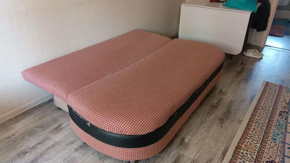 Мебель для дома диван