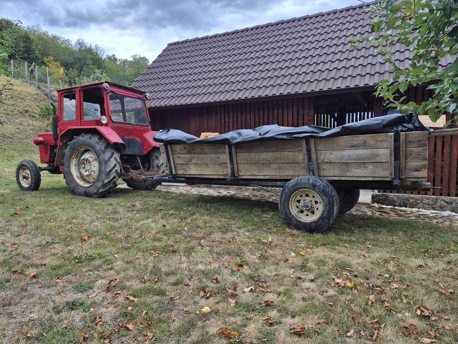 Tractor U 445 de vanzare