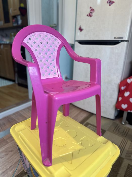 Отдам за шоколадку