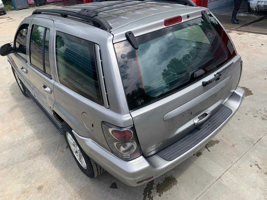 dezmembrez jeep grand cherokee 2.7d