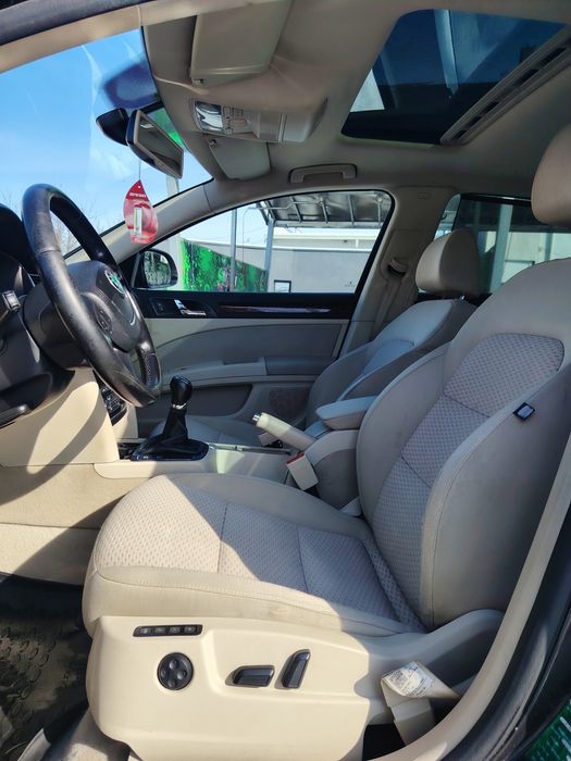 Skoda Superb 1.8tsi 160cai FULL