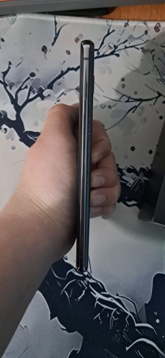 Обменяю Samsung S10