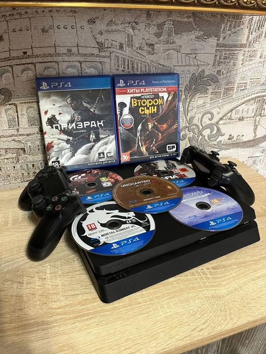 Продам Sony PlayStation 4 slim с 14 играми (пс4, ps4)