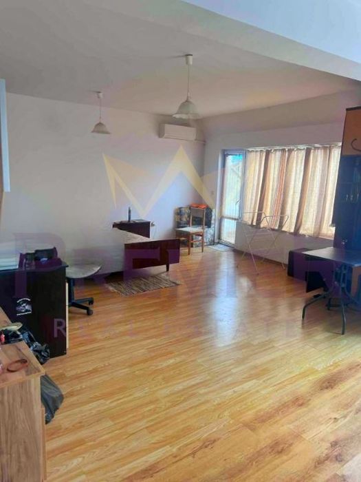 Продава се Едностаен апартамент в Бургас, Възраждане - 62 кв.м за 1968 €/кв.м - Снимка #2