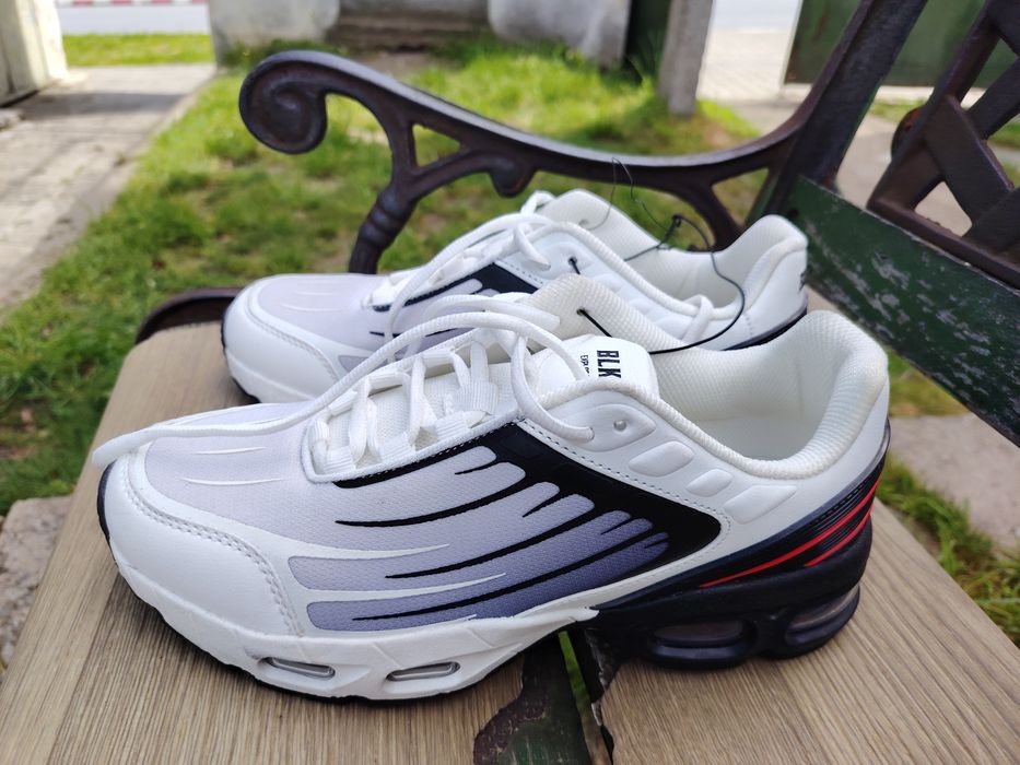 Нови маратонки ///