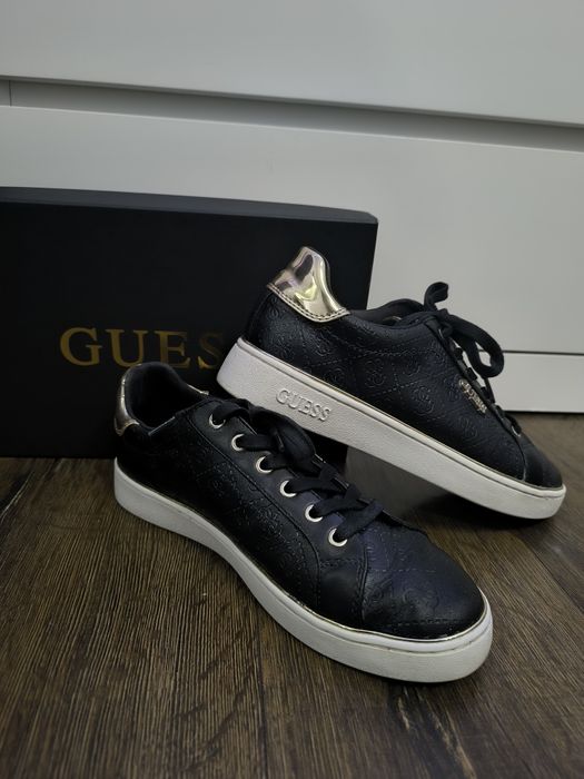 Дамски маратонки guess