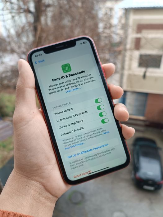 iPhone Xr Kh/a 8-mart uchun