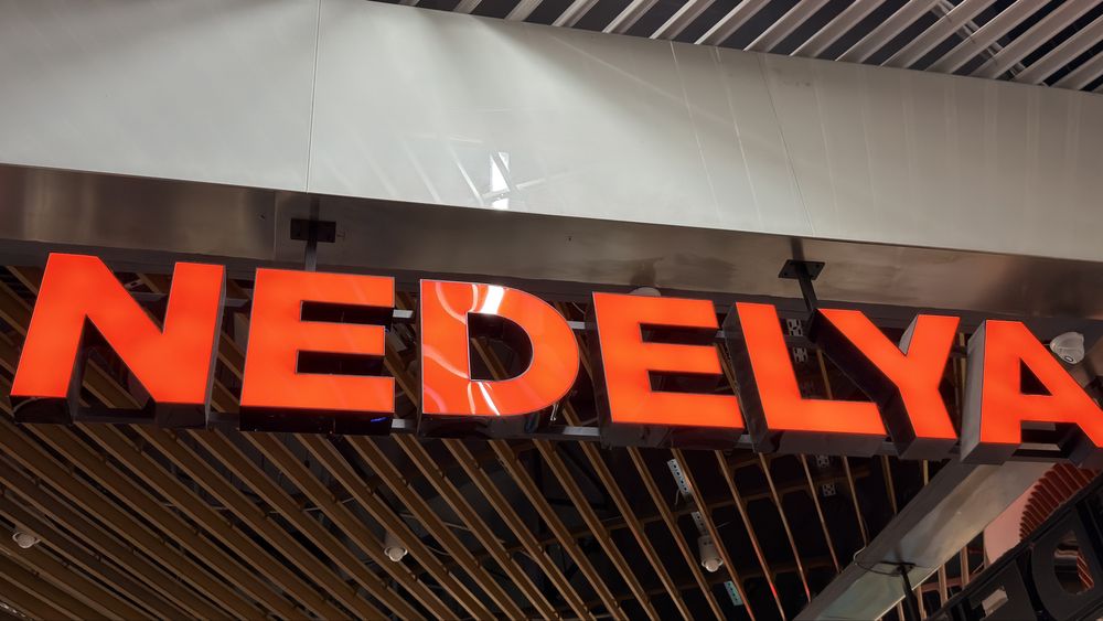 Casete luminoase Litere volumetrice Casete neluminoase Bannere Meshuri