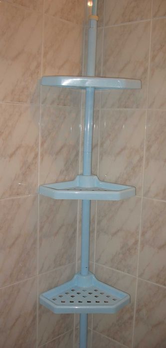 Полка угловая пластиковая для ванной