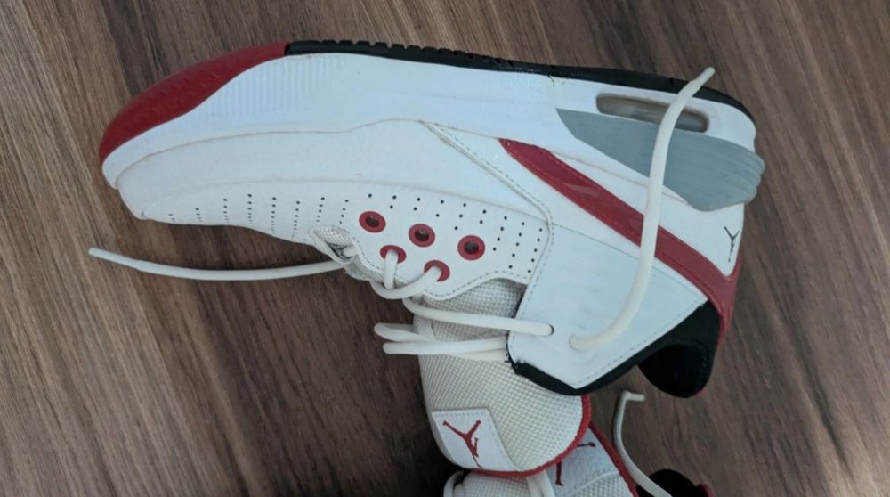 Jordan max aura 38/38.5