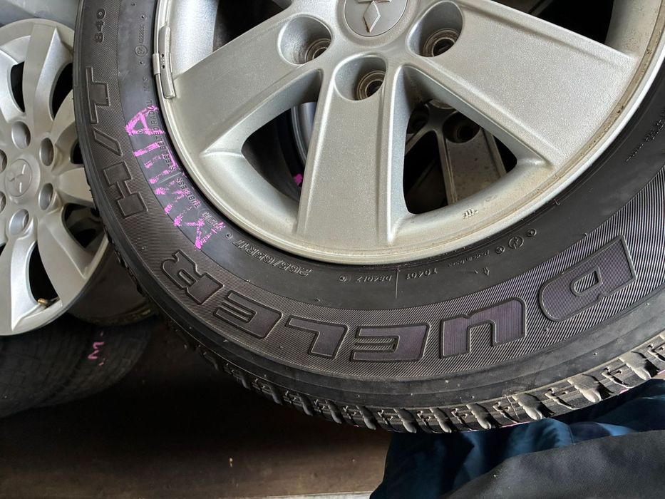 Шины Bridgestone 265/65/17
