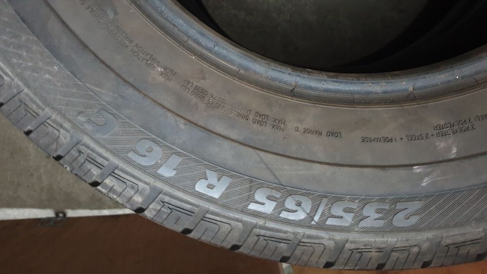 Гуми 235 65 16 С дот 16 платин