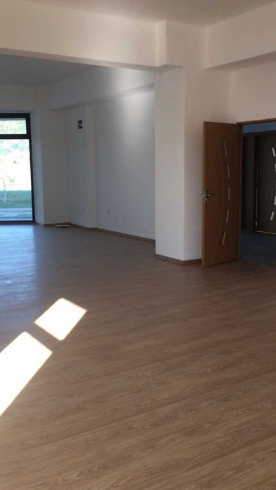 Inchiriez spatiu comercial Dem Radulescu