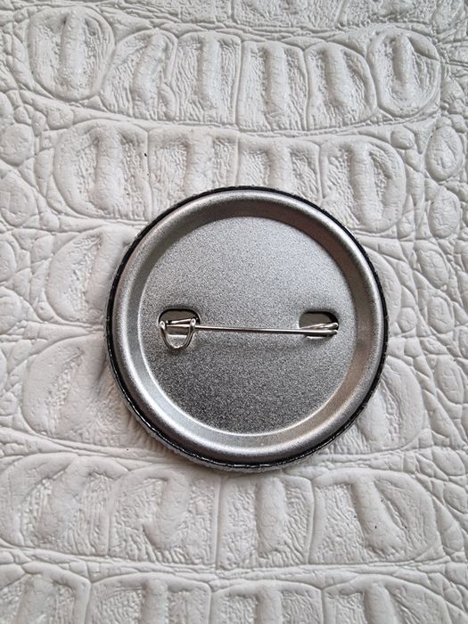 Значки на рюкзак.  Рок значки