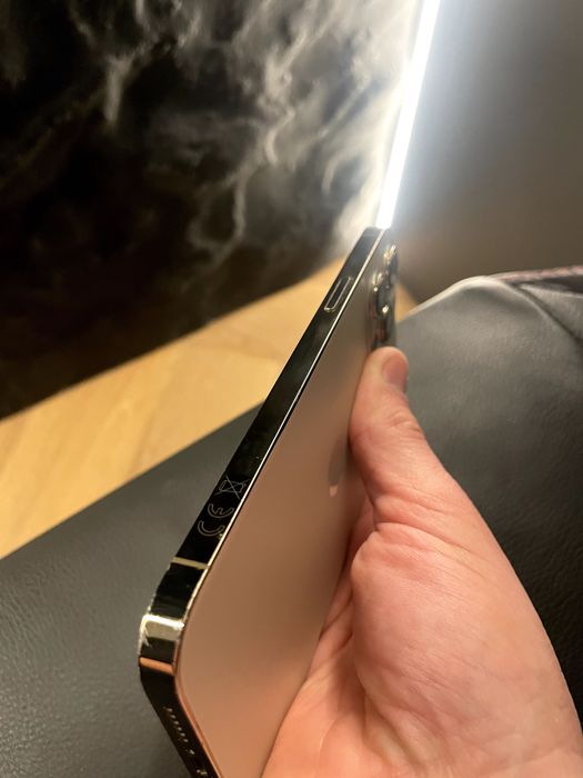 Apple iPhone 12 Pro Max Gold – Funcțional – Display spart
