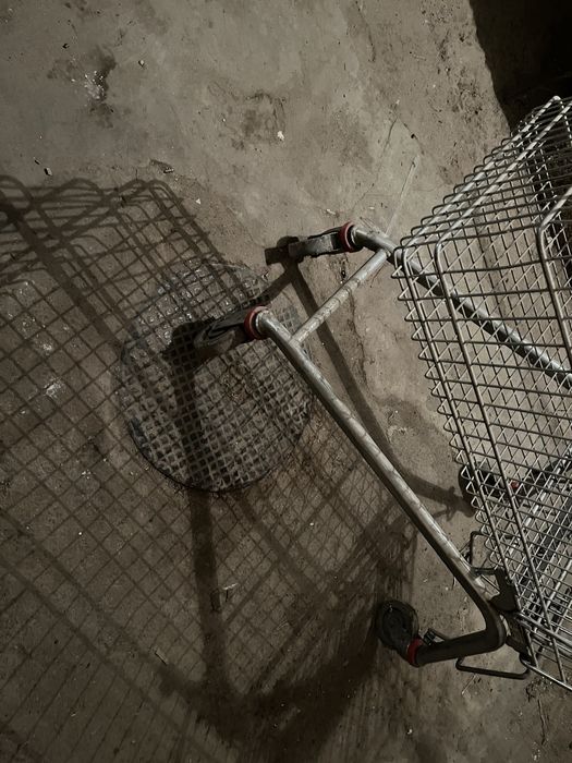 Vand carucior supermarket