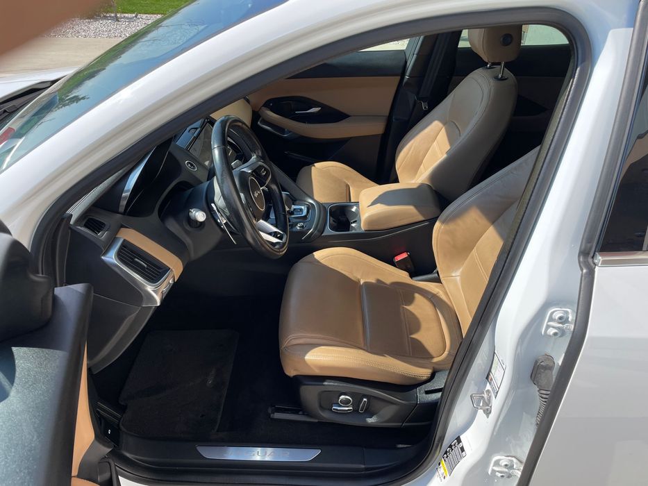 Vand Jaguar E-Pace facelift fabricatie 2021 recent adusa in tara