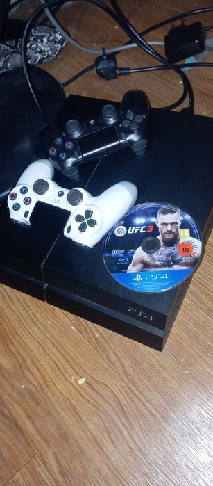 Продам плейстешен 4