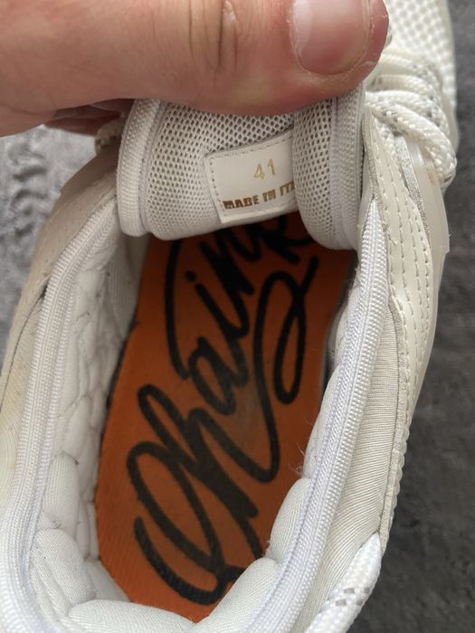 Versace chain reaction