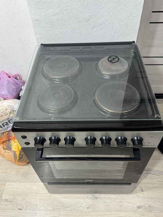 Продам электрическую плиту