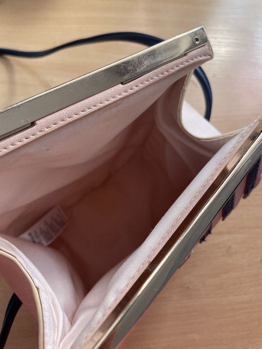 Продам сумку, в отличном состоянии , торг