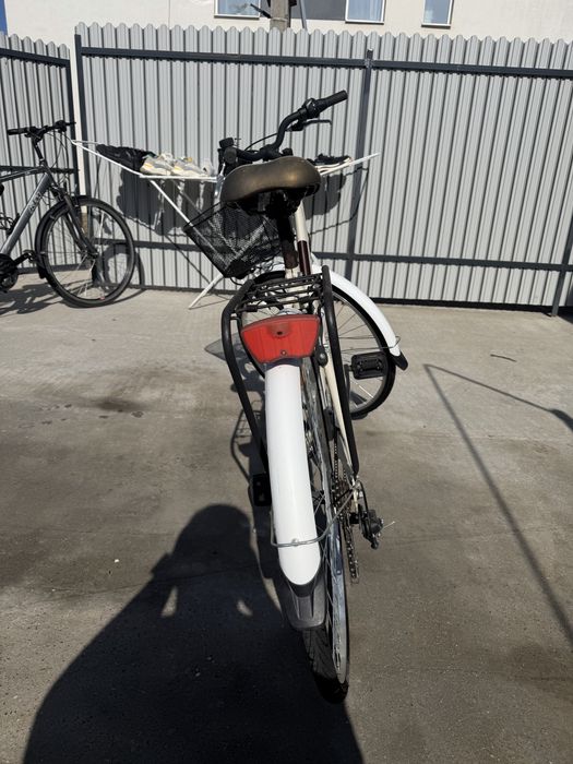 Vand bicicleta de dama in stare impecabila!!!