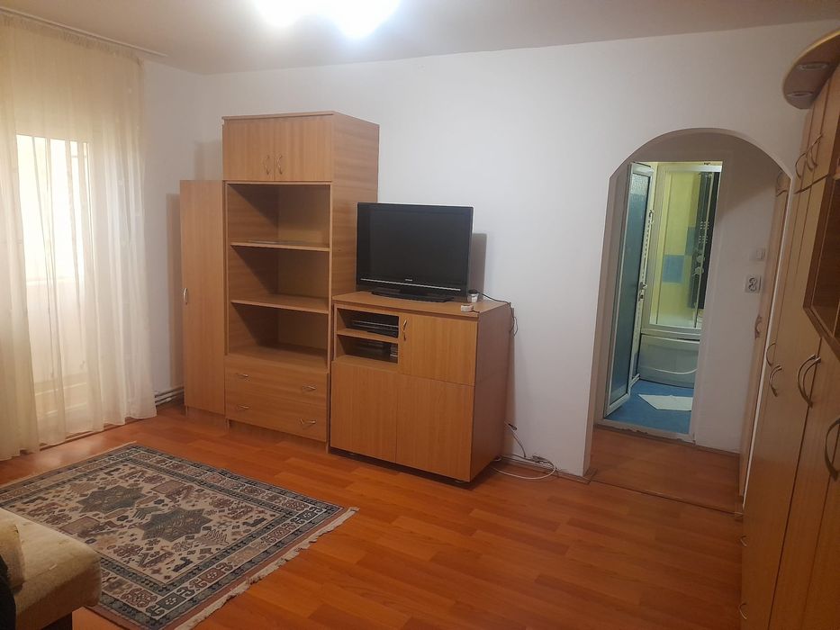 Inchiriez apartament 2 camere