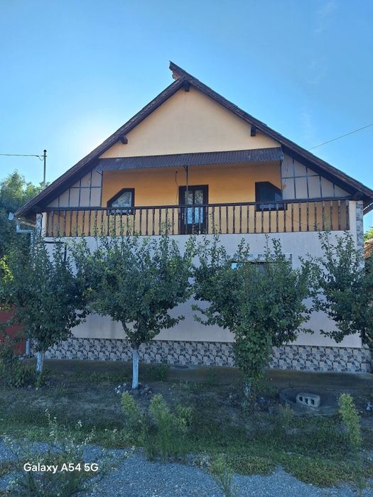 Vând casa in Șiria