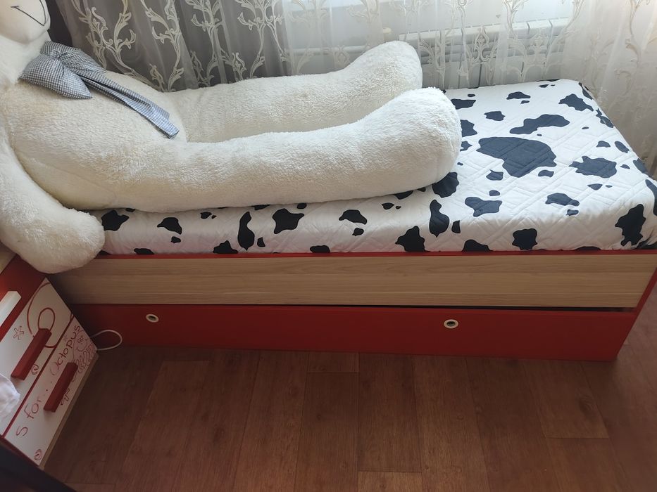 Продам детскую мебель