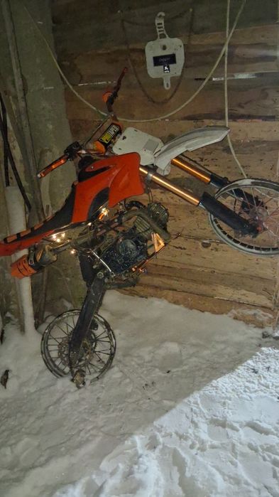 Vand ccr, +un cadru de atv