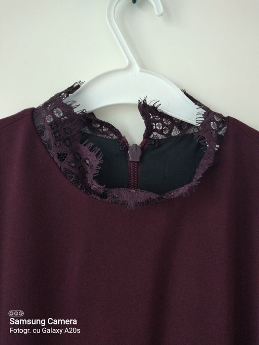 Vând rochii impecabile