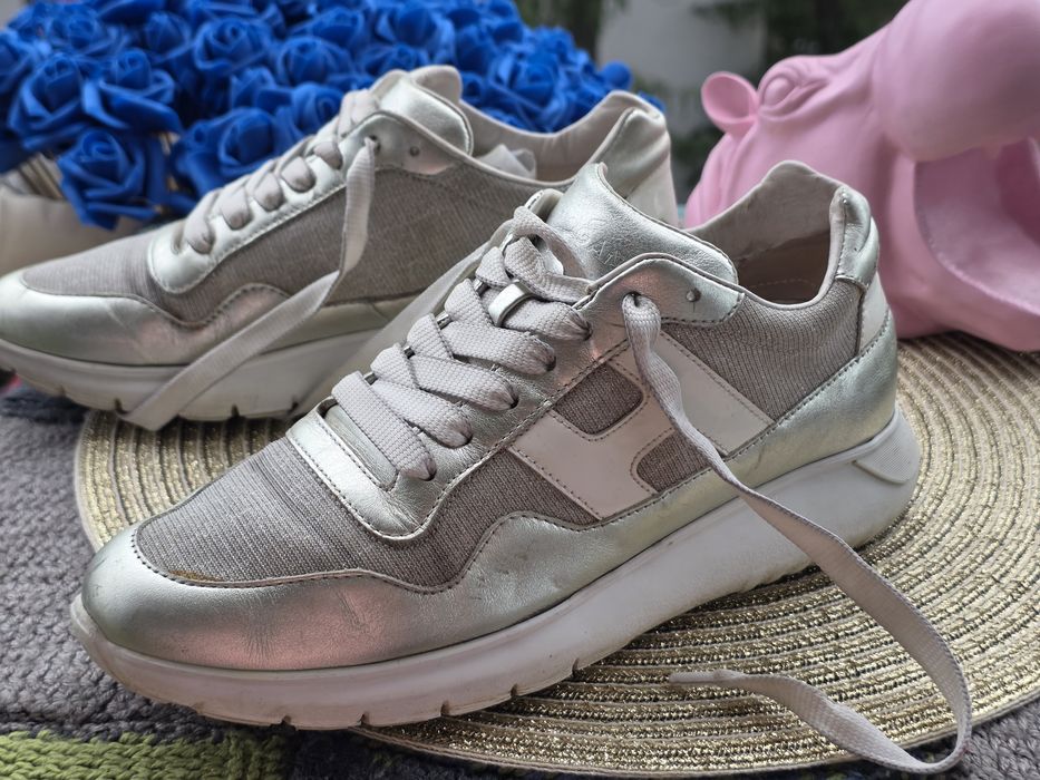 Hogan сребристи кецове N37, 5