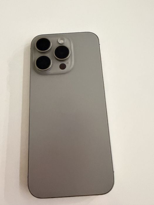 IPhone 15 Pro Natural Titanium