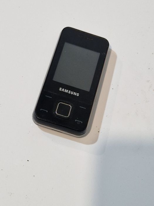 Telefon Samsung slide GT-E2330