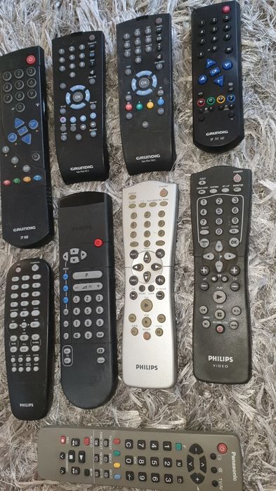 Дистанционни: PHILIPS, GRUNDIG ,PANASONIC -30лв/бр