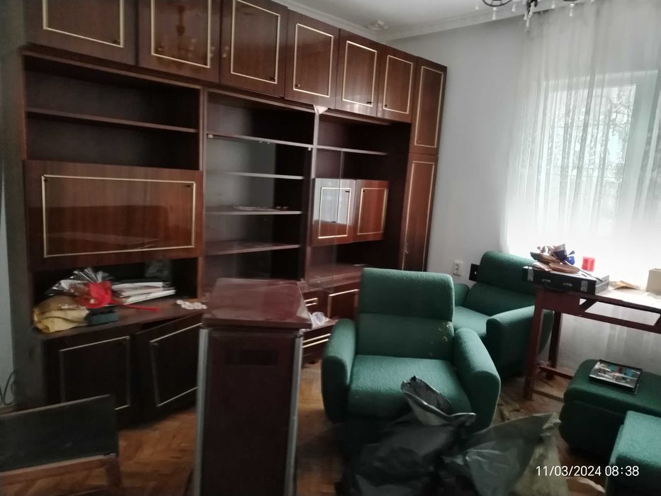 Продава се Къща в Ямбол, Граф Игнатиев - 215 кв.м за 238 €/кв.м - Снимка #4