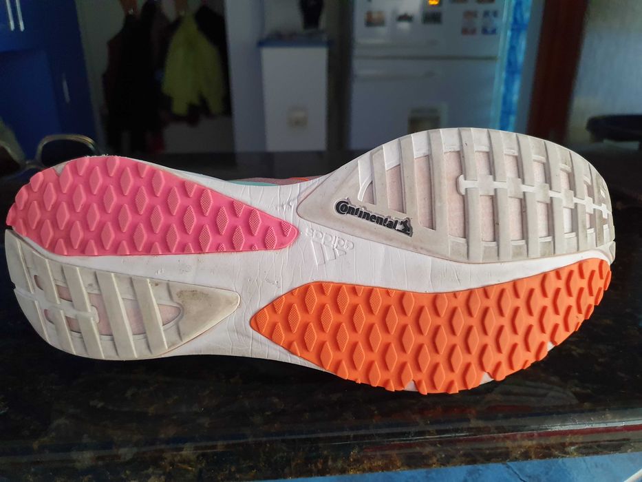 Vand ADIDAS Lightstrike marimea 38,5