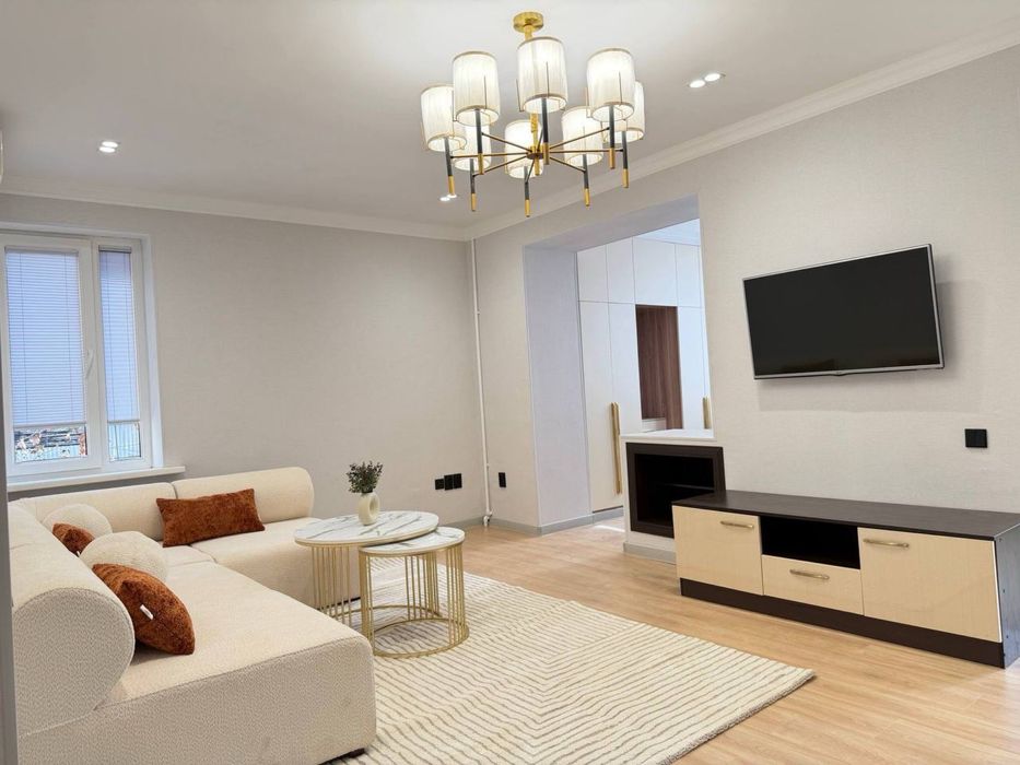 Продается 1в2-комнатная квартира, Ц-1, ор-р посольство Великобритании