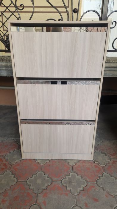 Обувница оёк кийим шкафи  700 000.   550 000