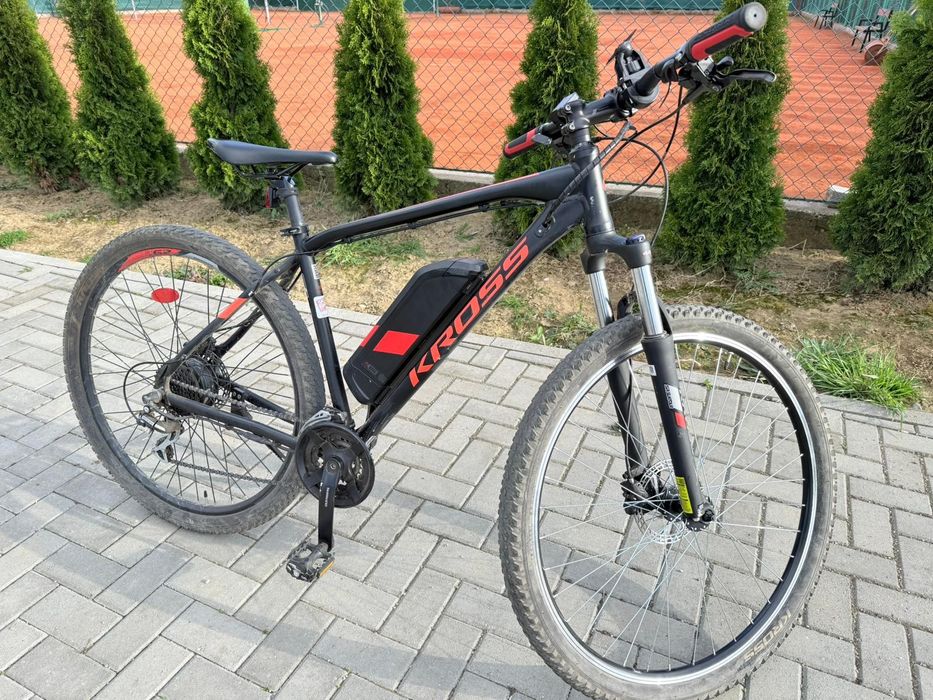 Vând bicicleta electrica
