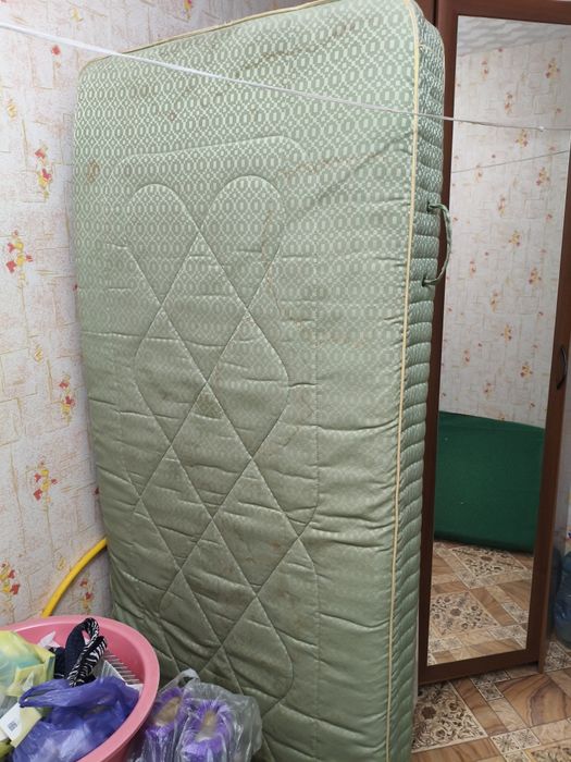 Продам матрас односпалка