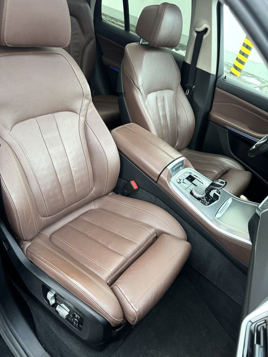 Bmw x5 3.0d M paket 7 locuri Suspensie pe perne de aer