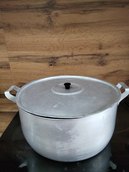 Срочно продам посуды в отличном состоянии.