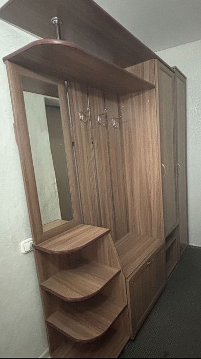 Прихожая, размеры 1.80×45