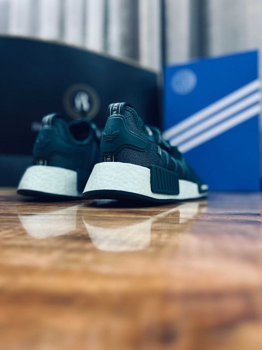 Adidas NMD_R1 мужские кроссовки РАЗМЕР 39,40,41