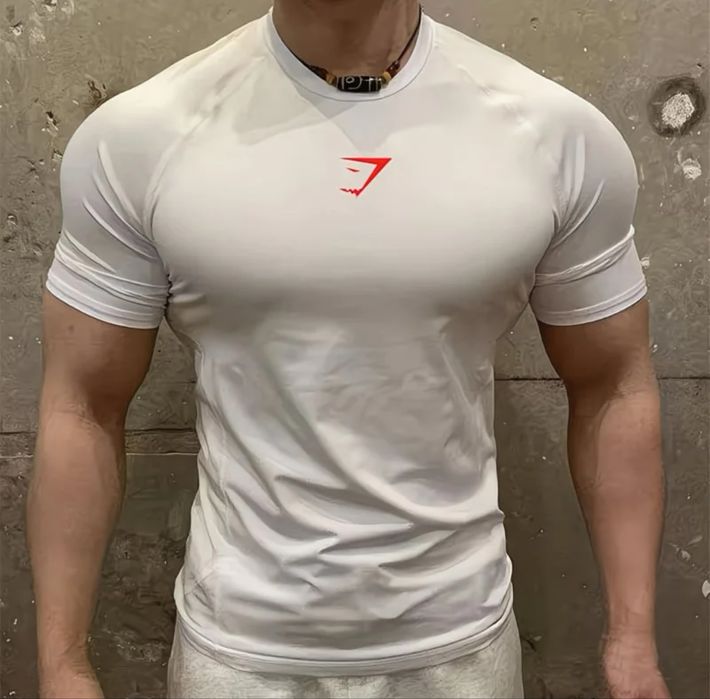 Футболки Gymshark